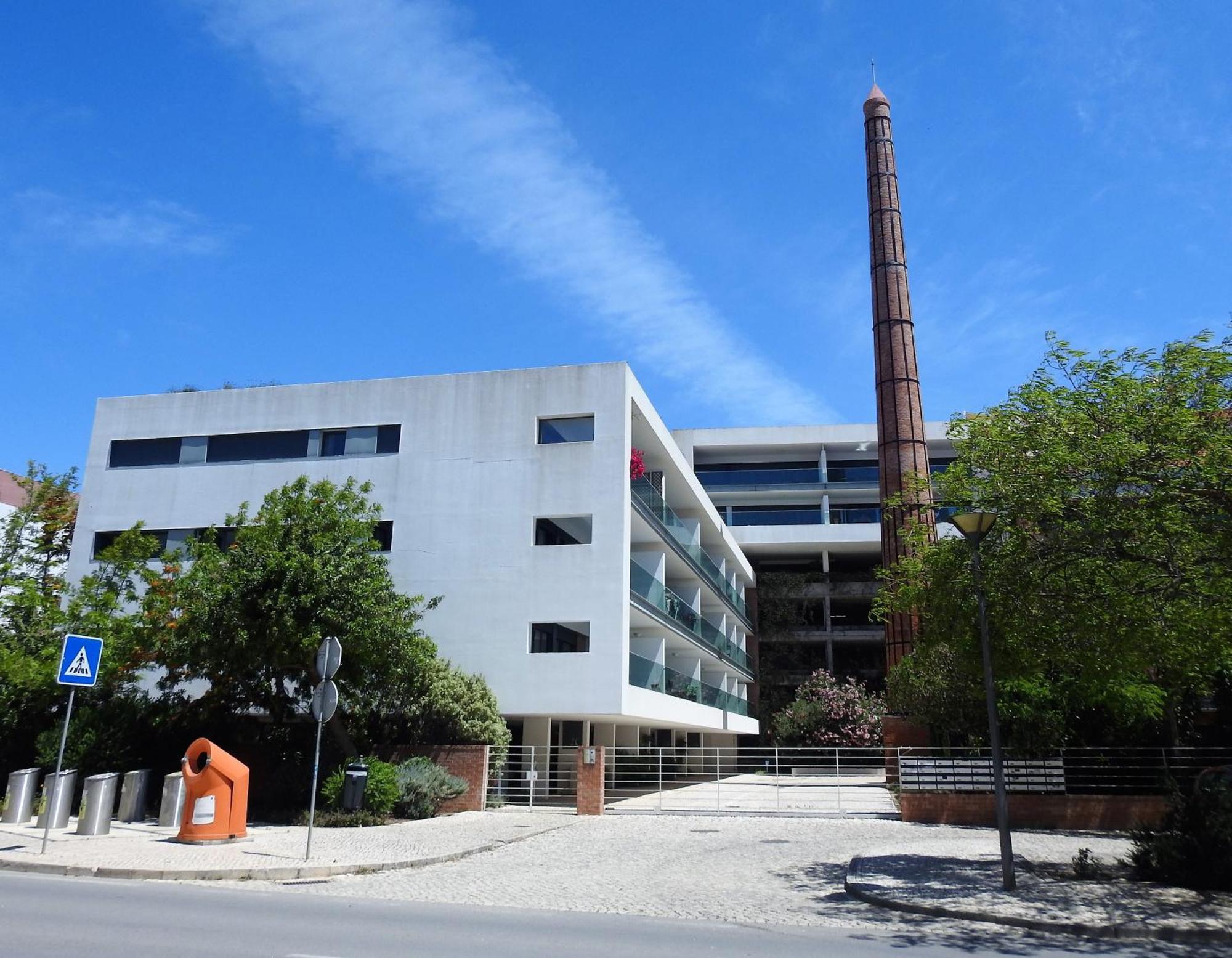 Lagos Factory Green Екстер'єр фото